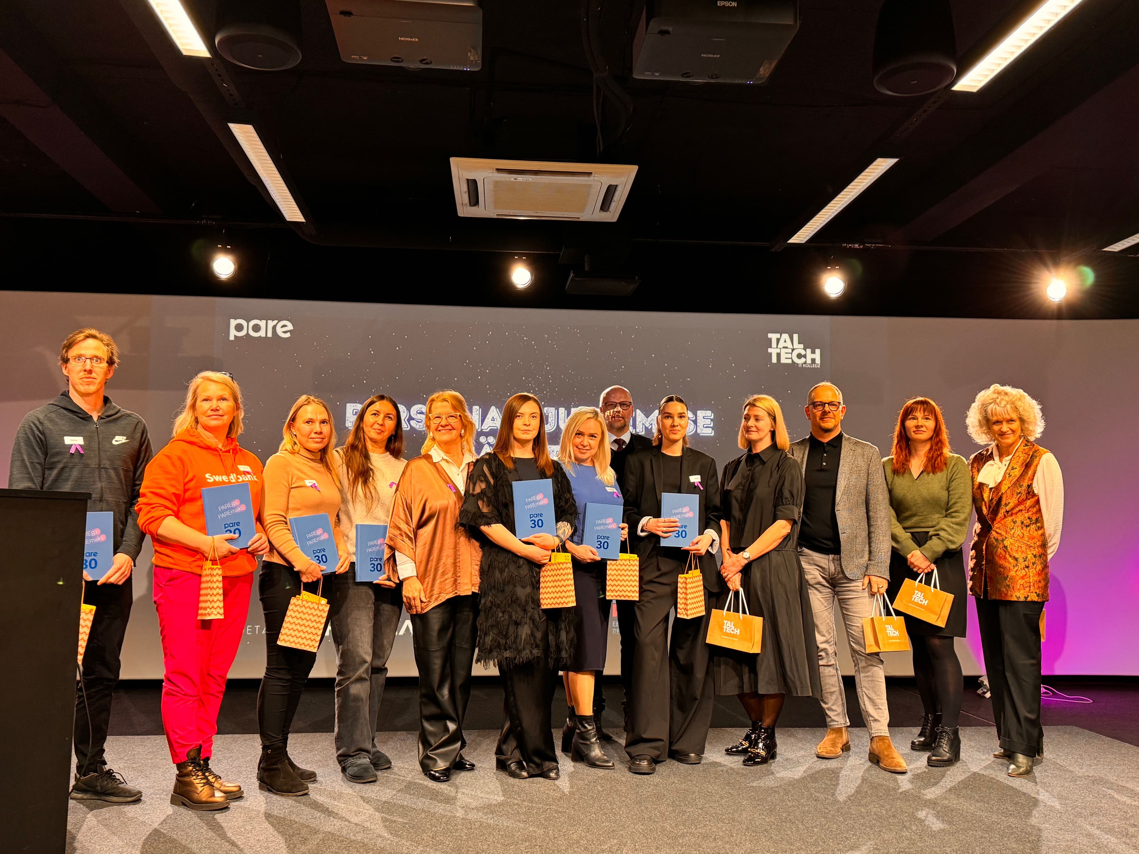 Team that hacked the initiative problem wins special award at PARE hackathon